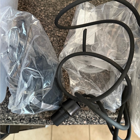 SoClean CPAP Cleaner with Adapters - Picture 5 of 5